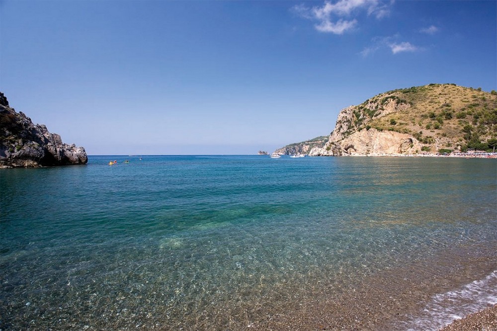 Villaggio Black Marlin